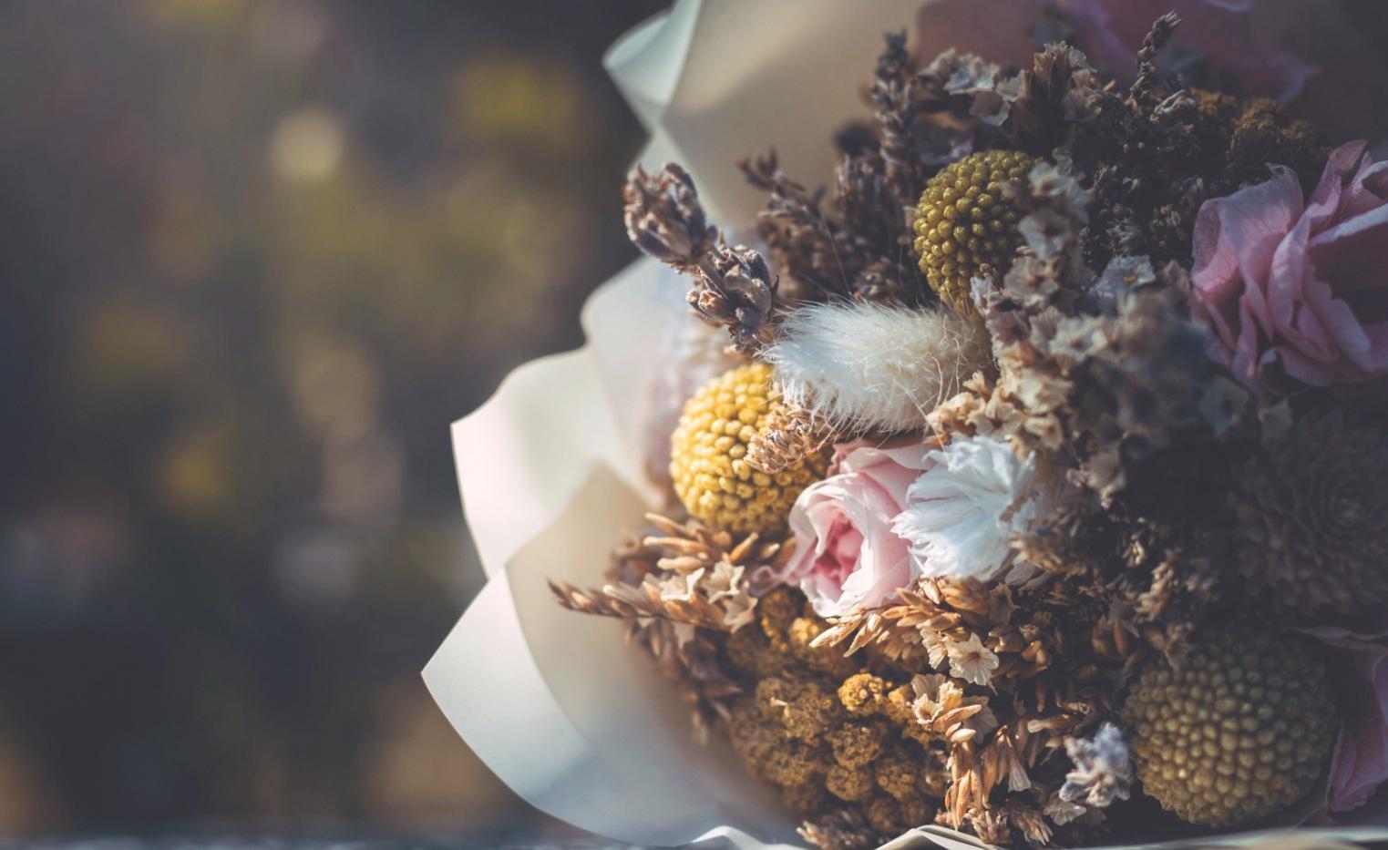 Intimate Dinner Party Flowers